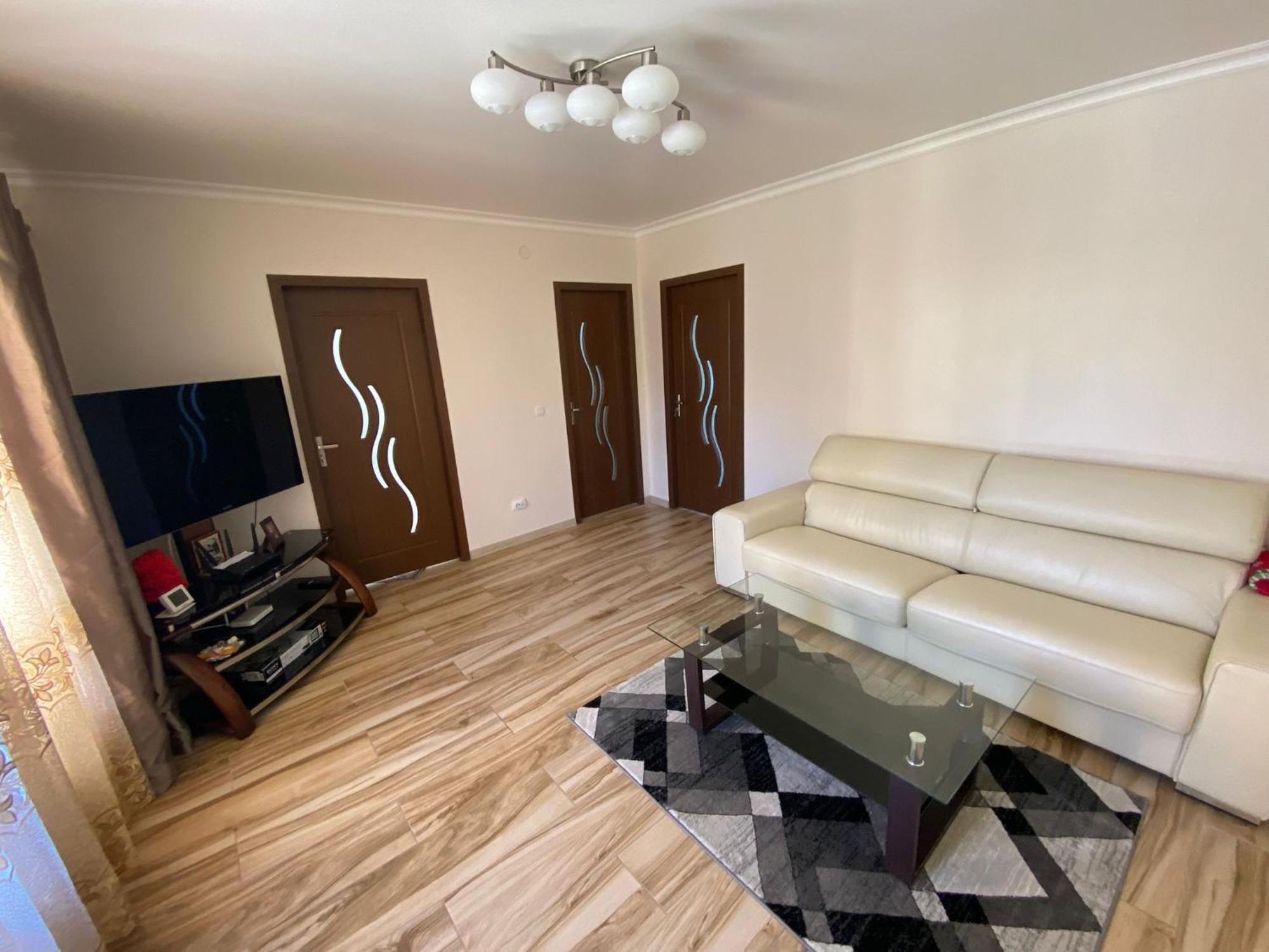 חונדוארה Transilvania Rent מראה חיצוני תמונה